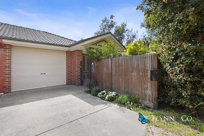 /international/au/28-leura-crescent-rosebud-vic-152510764/