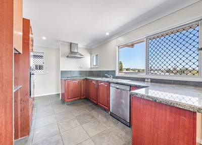 /international/au/9-wallace-street-warwick-qld-150990296/