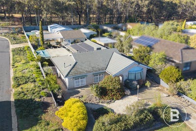 /international/au/20-bryant-street-maryborough-vic-151335760/