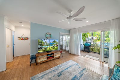 /international/au/16-2-erromango-drive-jubilee-pocket-qld-152626156/