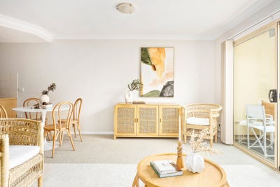 /international/au/7-2-loftus-street-wollongong-nsw-148481812/