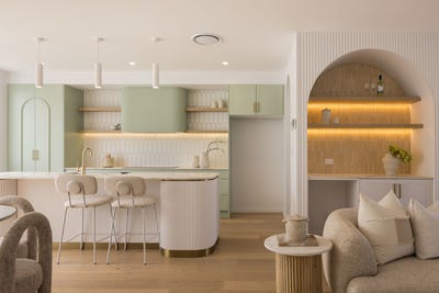 /international/au/16-hipwood-ave-coorparoo-qld-151326596/