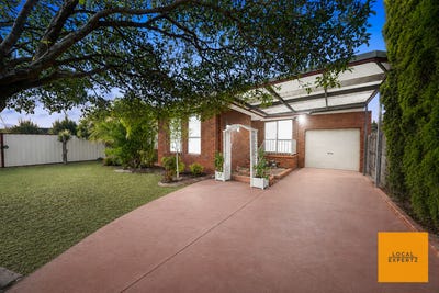 /international/au/30-clowes-street-melton-south-vic-151320908/