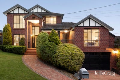 /international/au/5-alimar-road-glen-waverley-vic-152642164/