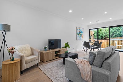 /international/au/2-14-16-efron-st-nunawading-vic-150744808/