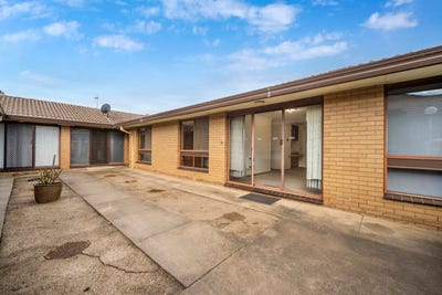 /international/au/2-22-brown-street-hamilton-vic-151639576/