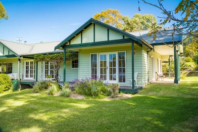 /international/au/20-stringybark-place-millingandi-nsw-150983148/