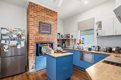 /international/au/19-william-street-wingham-nsw-151075016/