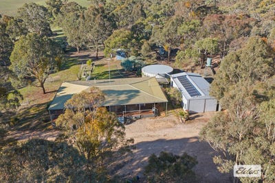 /international/au/1066-buangor-ben-nevis-road-warrak-vic-700411404/