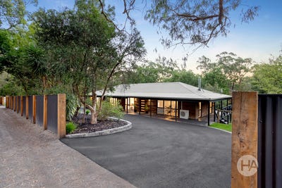 /international/au/50-corbetts-road-launching-place-vic-150576144/