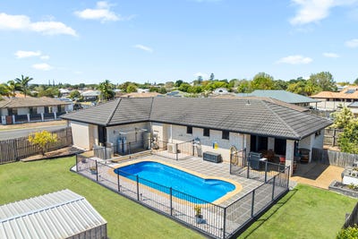 /international/au/18-balaam-drive-kalkie-qld-152407924/