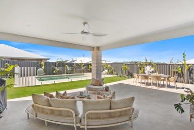 /international/au/5-woodruff-crescent-nikenbah-qld-152548000/