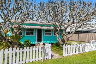 /international/au/47-gibbon-street-lennox-head-nsw-152613720/