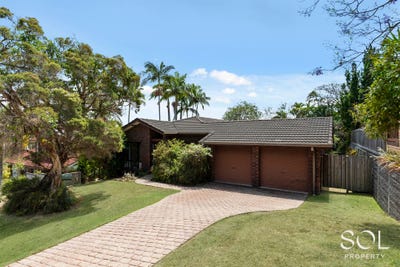 /international/au/19-foxhill-street-aspley-qld-152613956/
