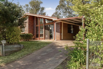 /international/au/13-melita-crescent-wilsonton-heights-qld-152466828/