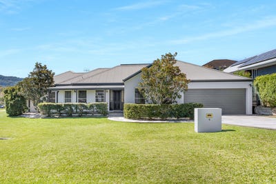 /international/au/4-victorious-view-cambewarra-village-nsw-152606268/