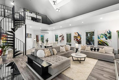 /international/au/12-2-howlett-street-kensington-vic-148644300/