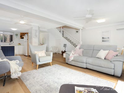 /international/au/42-14-bourton-road-merrimac-qld-151311292/