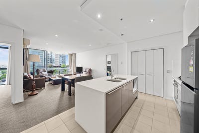 /international/au/808-6-aqua-street-southport-qld-148590472/?lang=fr