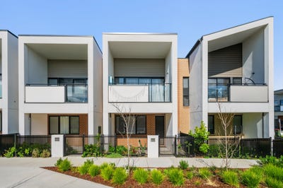 /international/au/9-inventory-walk-braybrook-vic-151247524/