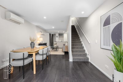 /international/au/7-35-oakden-street-greenway-act-151596792/