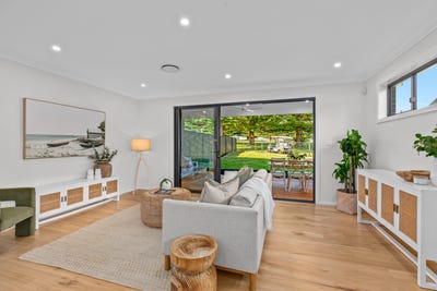 /international/au/104a-grandview-street-shelly-beach-nsw-148207356/