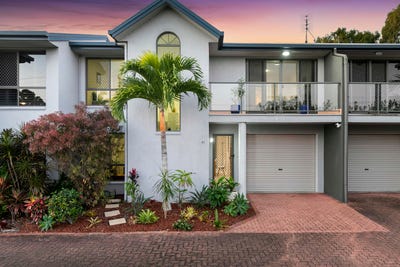 /international/au/41-30-east-street-scarness-qld-148372540/