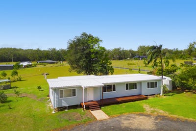 /international/au/72-blairs-lane-south-kempsey-nsw-151058088/