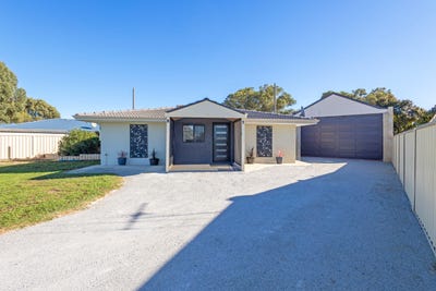 /international/au/12-thomas-street-leeman-wa-151205204/