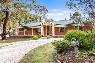 /international/au/5-callistemon-court-buninyong-vic-148440420/