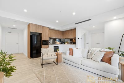 /international/au/w904-108-donnison-street-gosford-nsw-152638552/
