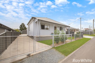 /international/au/1a-occupation-lane-lochinvar-nsw-148461752/