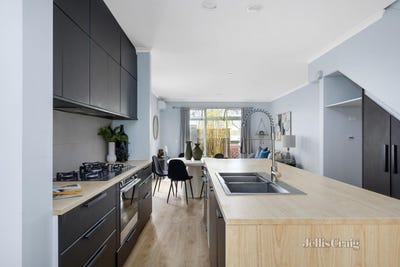 /international/au/219-wiltshire-drive-kew-vic-148156596/