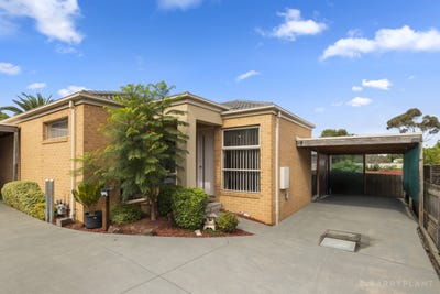 /international/au/65a-oaktree-drive-hampton-park-vic-150813120/