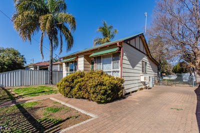 /international/au/235-wingewarra-street-dubbo-nsw-148534328/