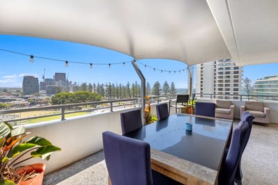 /international/au/1129-1-ocean-street-burleigh-heads-qld-152660364/
