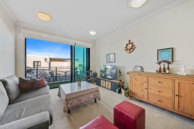 /international/au/27-21-angas-street-meadowbank-nsw-148497676/