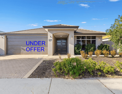 /international/au/210-beachside-parade-yanchep-wa-148549632/?lang=it