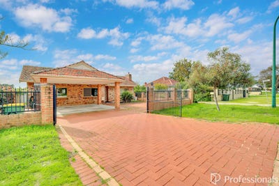 /international/au/2-taree-street-st-james-wa-148580440/?lang=fr