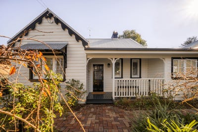 /international/au/155-lurline-street-katoomba-nsw-151371936/