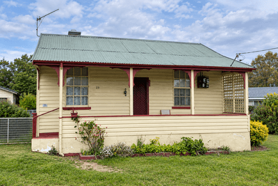 /international/au/23-ryrie-street-braidwood-nsw-152680224/