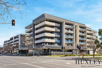 /international/au/351-73-lake-street-caroline-springs-vic-152679296/