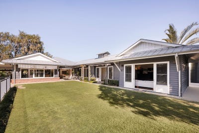 /international/au/10-kinmond-avenue-wavell-heights-qld-152617124/