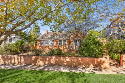 /international/au/64-brunel-street-malvern-east-vic-151317092/