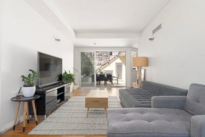 /international/au/184-mcelhone-street-woolloomooloo-nsw-152424404/