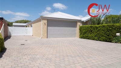 /international/au/12-bourke-way-broadwater-wa-151131148/