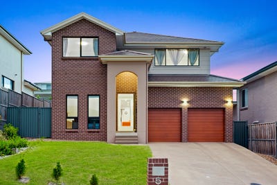 /international/au/5-woomargama-rise-north-kellyville-nsw-148568516/