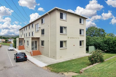/international/au/11-8-10-stornaway-road-queanbeyan-nsw-151265072/