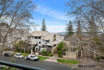 /international/au/15-8-stone-street-south-perth-wa-152160676/
