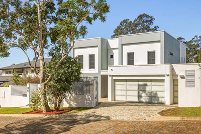 /international/au/12-dress-circle-court-bridgeman-downs-qld-152377284/